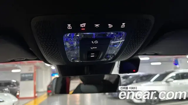 Mercedes-Benz GLB-Class 2025 — ფოტო 20/20