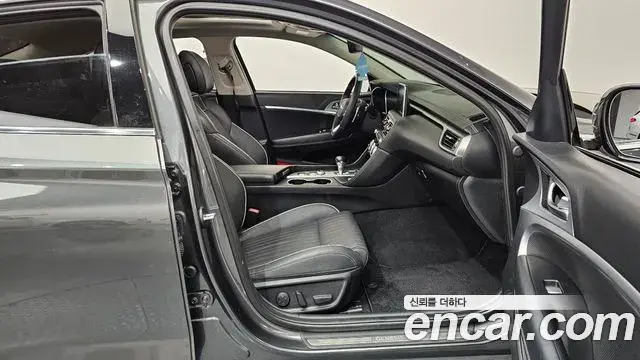 Genesis G70 2019 — Photo 36/37