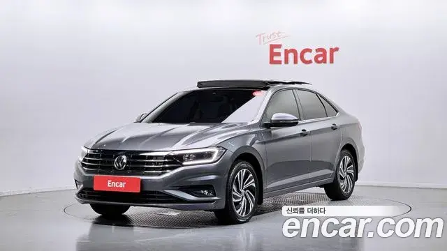 Volkswagen Jetta 2021 — Photo 8/34
