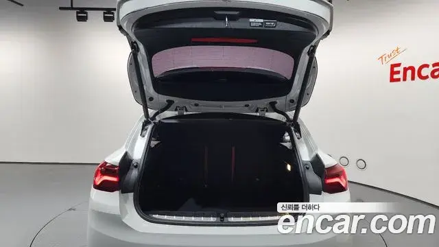 BMW X2 2022 — Фото 18/20