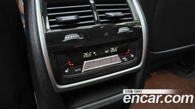 BMW X5 2022 — ფოტო 11/31