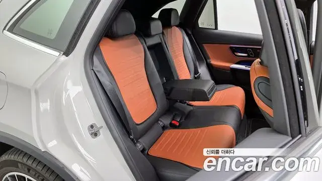 Mercedes-Benz GLC-Class 2025 — Фото 11/20