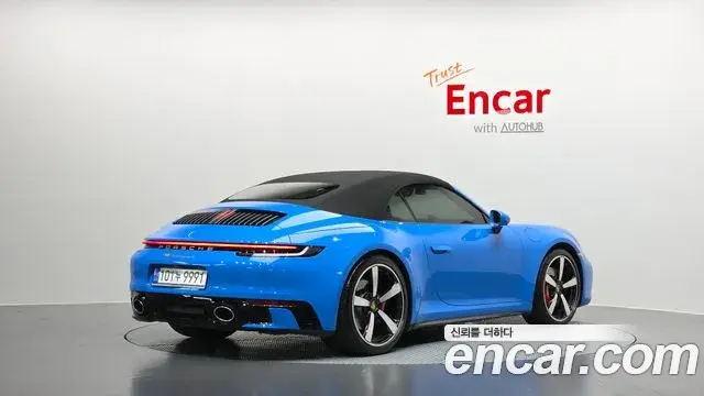 Porsche 911 2023 — ფოტო 13/32