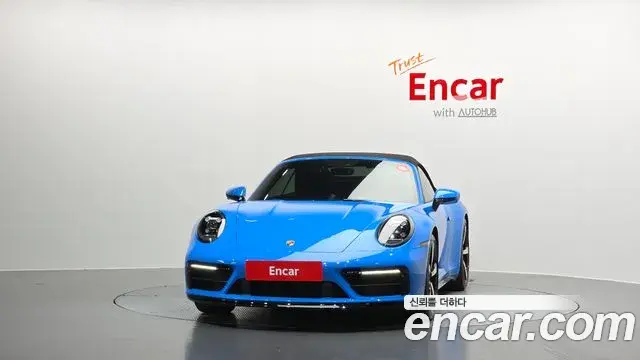 Porsche 911 2023 — ფოტო 20/32