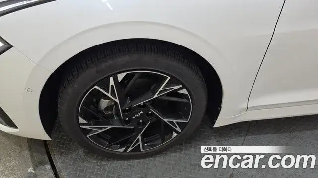 Kia K5, 2025