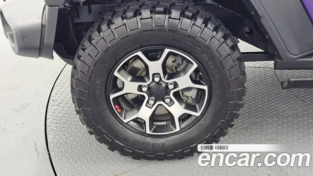 Jeep Wrangler 2023 — Фото 4/20