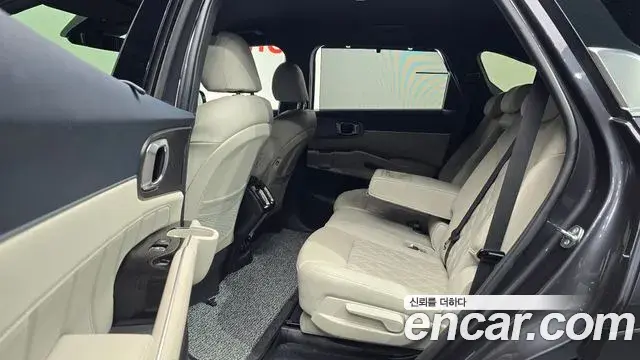 Kia Sorento 2023 — Фото 12/20
