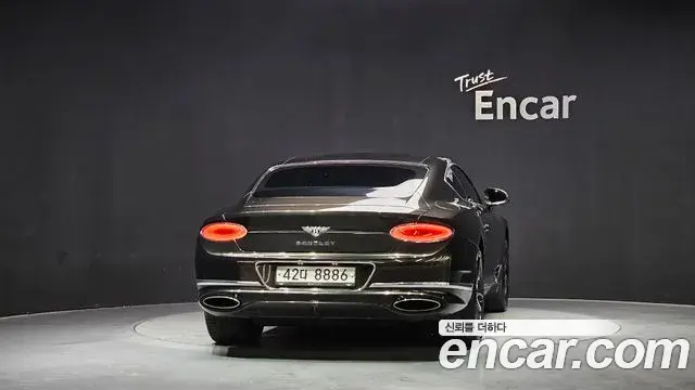 Bentley Continental GT 2019 — Photo 24/30