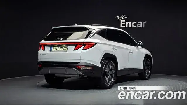 Hyundai The New Tucson 2022 — Фото 2/20