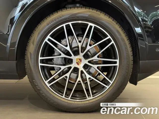 Porsche Cayenne, 2023