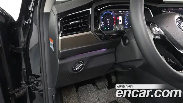 Volkswagen Jetta 2021 — Şəkil 15/32