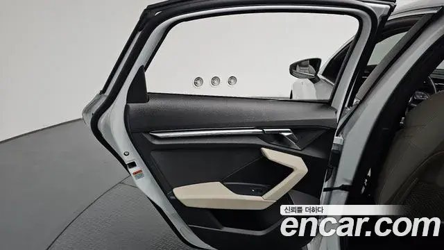 Audi A3 2023 — Photo 25/32