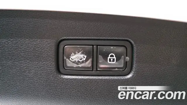 Genesis GV70 2021 — Şəkil 28/34