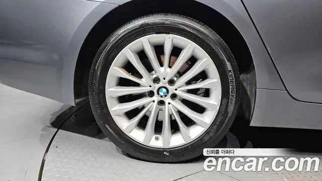 BMW 5 Series 2018 — Фото 5/20