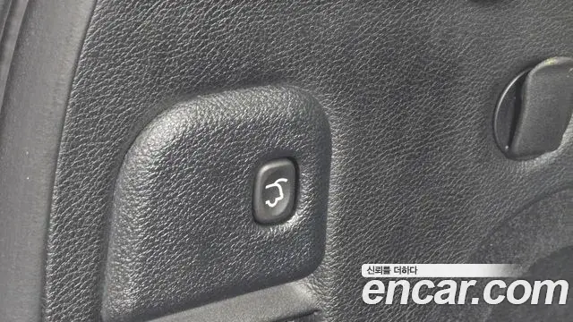 Jeep Grand Cherokee 2021 — Photo 3/32
