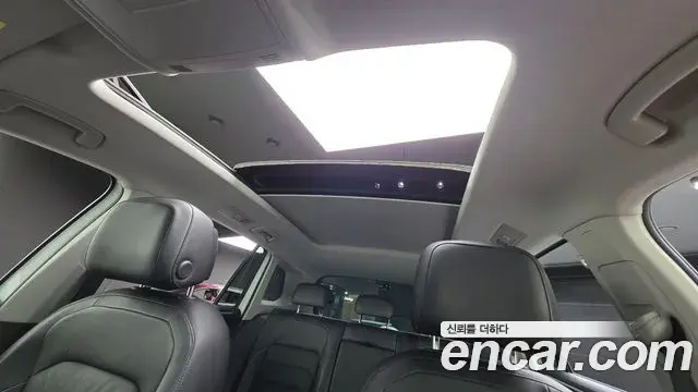 Volkswagen Tiguan 2022 — Photo 3/33