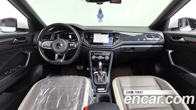 Volkswagen T-Roc 2021 — ფოტო 6/20