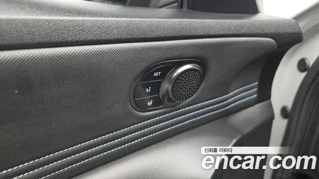 Hyundai The New Avante Hybrid 2022 — ფოტო 22/33