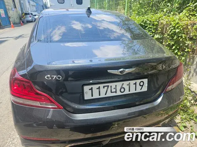 Genesis G70 2018 — Photo 11/12