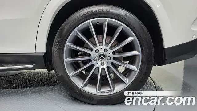 Mercedes-Benz GLE-Class 2023 — ფოტო 4/35