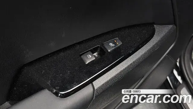 Kia Sportage 2023 — Фото 19/20