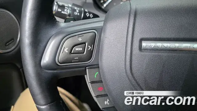 Land Rover Range Rover Evoque 2019 — ფოტო 30/35