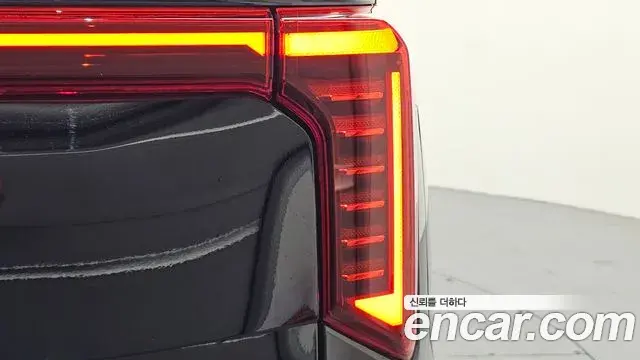 Kia Carnival 2025 — ფოტო 31/34