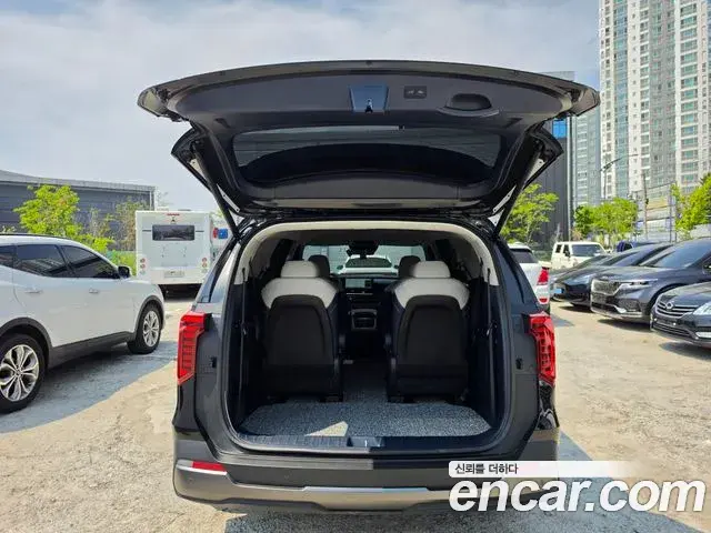 Kia Carnival 2025 — ფოტო 8/20