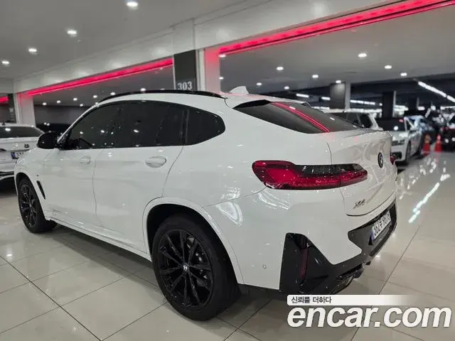 BMW X4 2025 — Şəkil 14/16