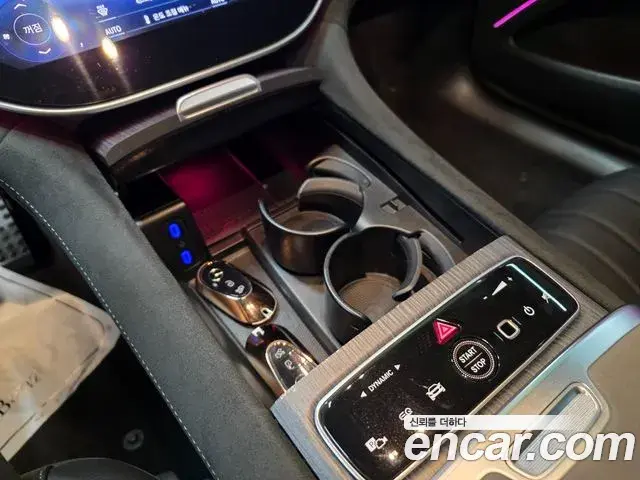 Mercedes-Benz EQS 2022 — Photo 8/20