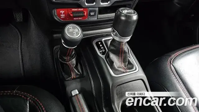 Jeep Wrangler 2020 — Фото 9/20