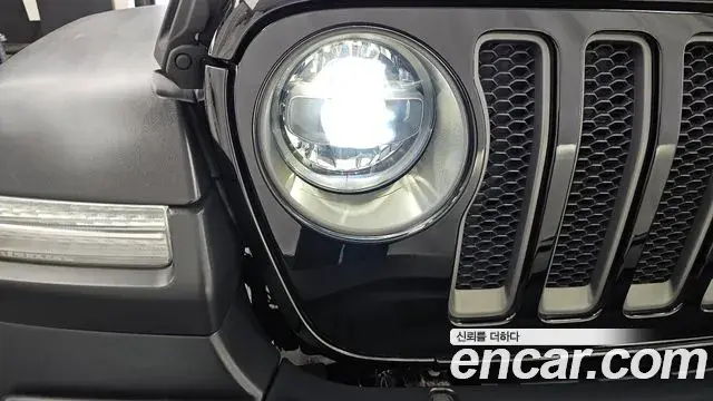 Jeep Wrangler 2020 — Şəkil 22/32