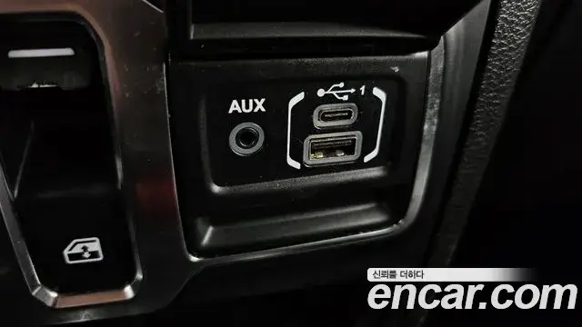 Jeep Wrangler 2020 — Şəkil 8/32
