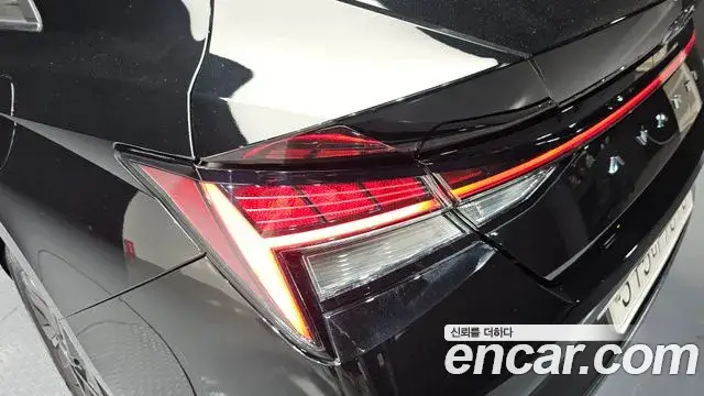 Hyundai The New Avante Hybrid, 2021