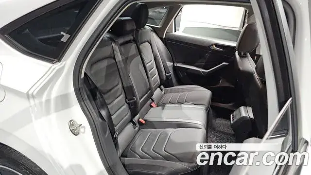 Volkswagen Jetta 2022 — ფოტო 3/33