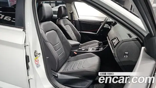 Volkswagen Jetta 2022 — ფოტო 7/33