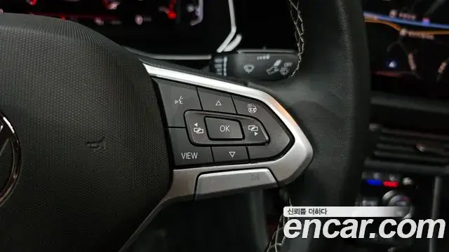 Volkswagen Jetta 2022 — ფოტო 32/33