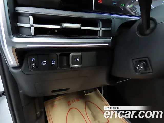 Hyundai Santa Fe 2025 — Photo 18/20