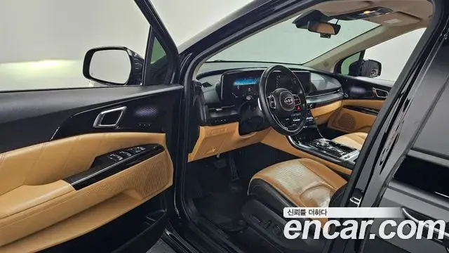 Kia Carnival 2021 — Фото 10/20