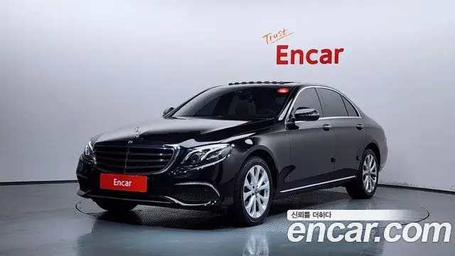 Mercedes-Benz E-Class 2019 — Şəkil 1/32