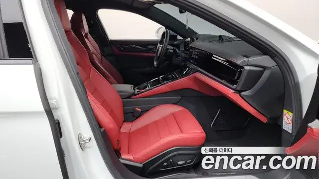 Porsche Panamera 2024 — Şəkil 18/33