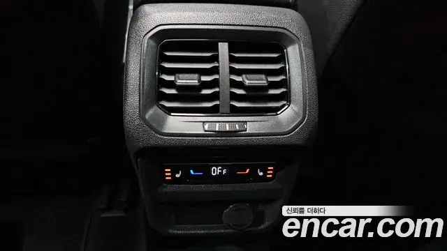 Volkswagen Tiguan 2022 — ფოტო 18/33