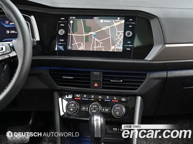 Volkswagen Jetta 2021 — Photo 16/20