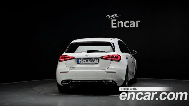 Mercedes-Benz A-Class 2023 — Фото 4/20
