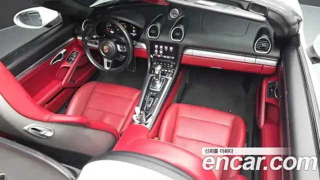 Porsche 718 Boxster 2019 — Photo 17/36