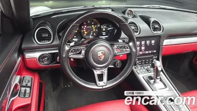 Porsche 718 Boxster 2019 — Photo 21/36