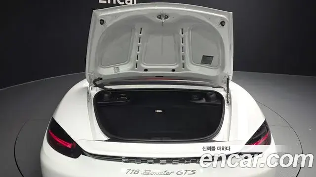 Porsche 718 Boxster 2019 — Photo 34/36
