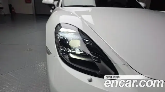 Porsche 718 Boxster 2019 — Photo 25/36