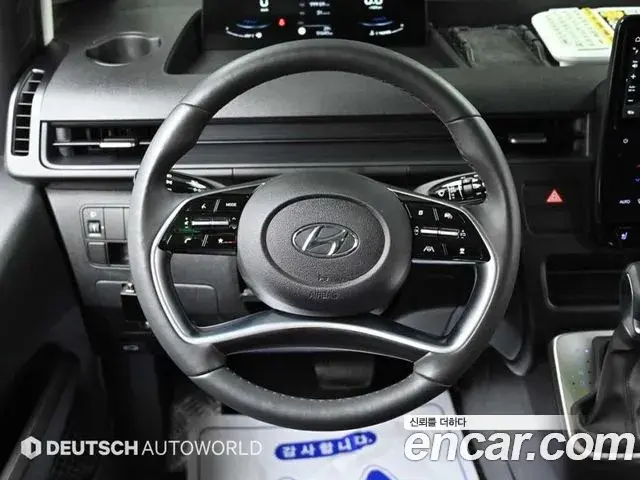 Hyundai Staria 2023 — Фото 12/20