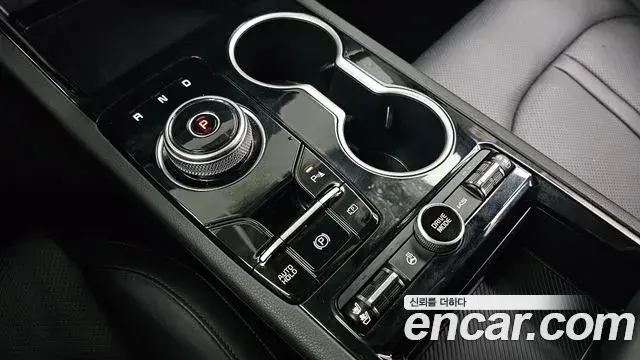 Kia K5 2025 — ფოტო 17/20